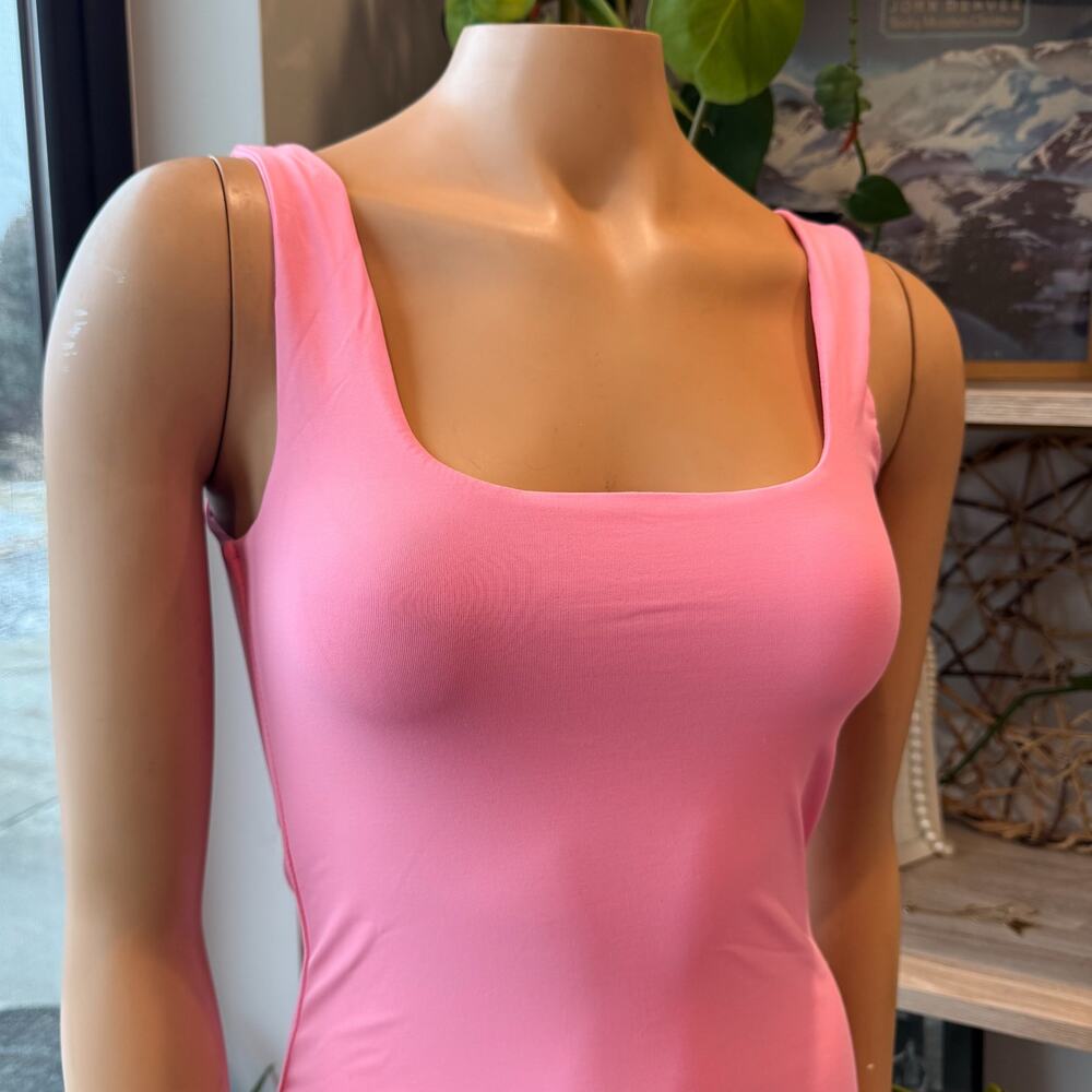 NWT Francesca’s Tina Pink Square Neck Bodycon Nylon Tank Mini Dress - Medium - Picture 2 of 9